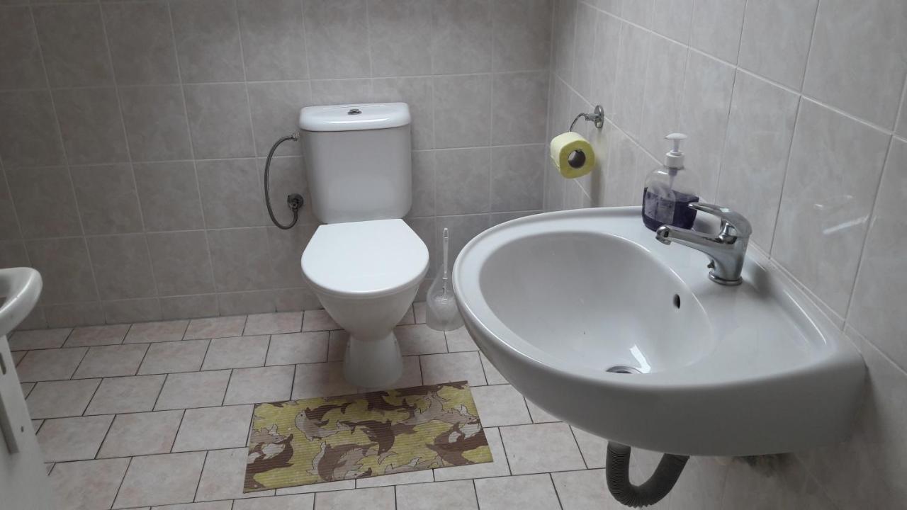 Ubytovaci Zarizeni Lovosice Exterior foto